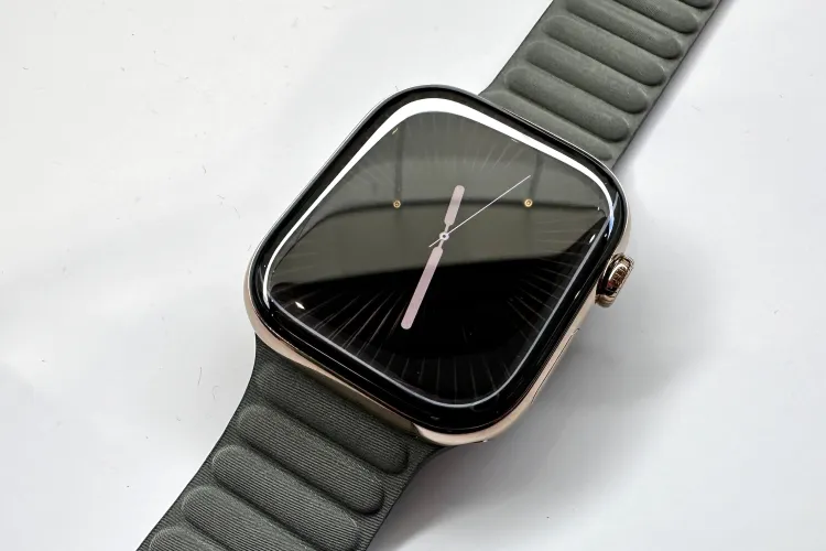 Apple Watch hypertension alerts cleared by FDA for new and old watches